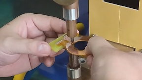 台式中频精密点焊机应用于电子行业焊接0.8mm精密铜片.mp4