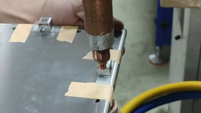 立式中频点焊机应用于钣金行业焊接-铝材机箱外壳
